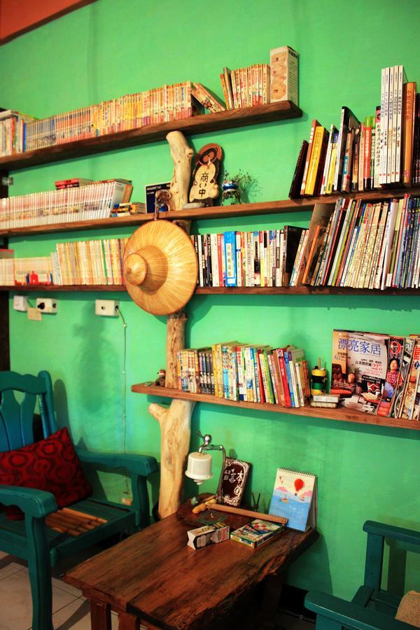 Dulan Groundnut Backpacker Hostel Donghe Exterior photo