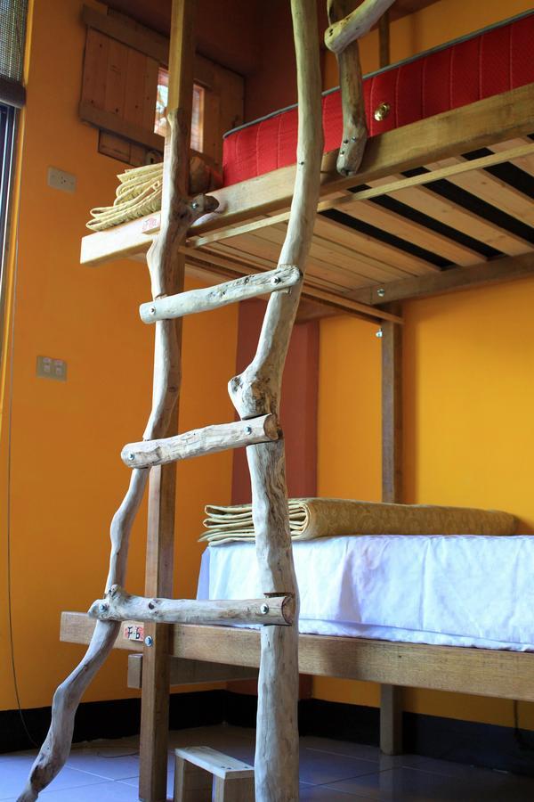 Dulan Groundnut Backpacker Hostel Donghe Exterior photo